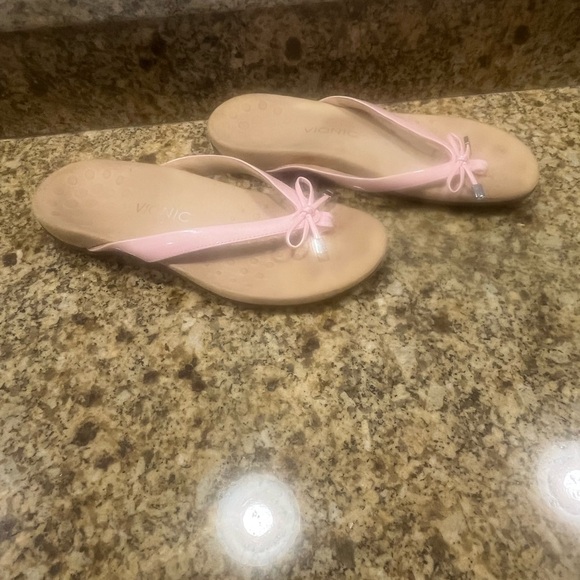 Vionic Bella Sandals Womens Sz 9 Pink Shimmer Comfy Arch Support Flip Flop - Picture 3 of 10